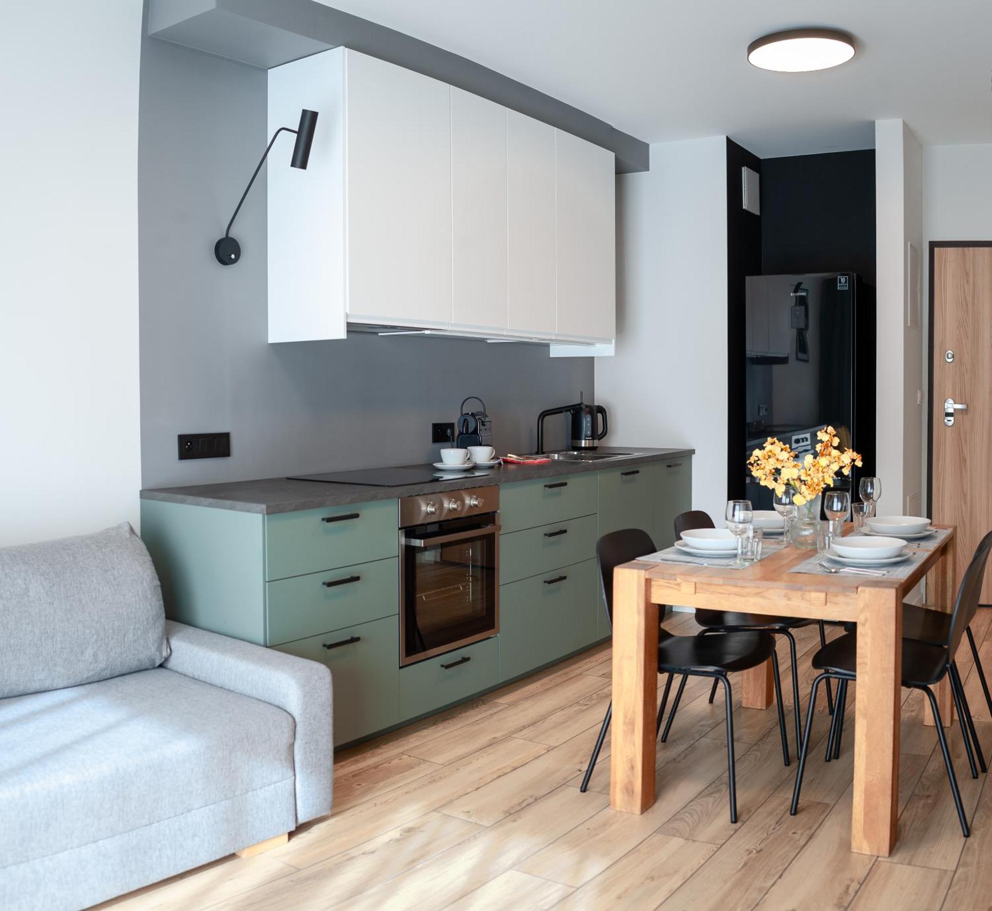 Like Apartment *